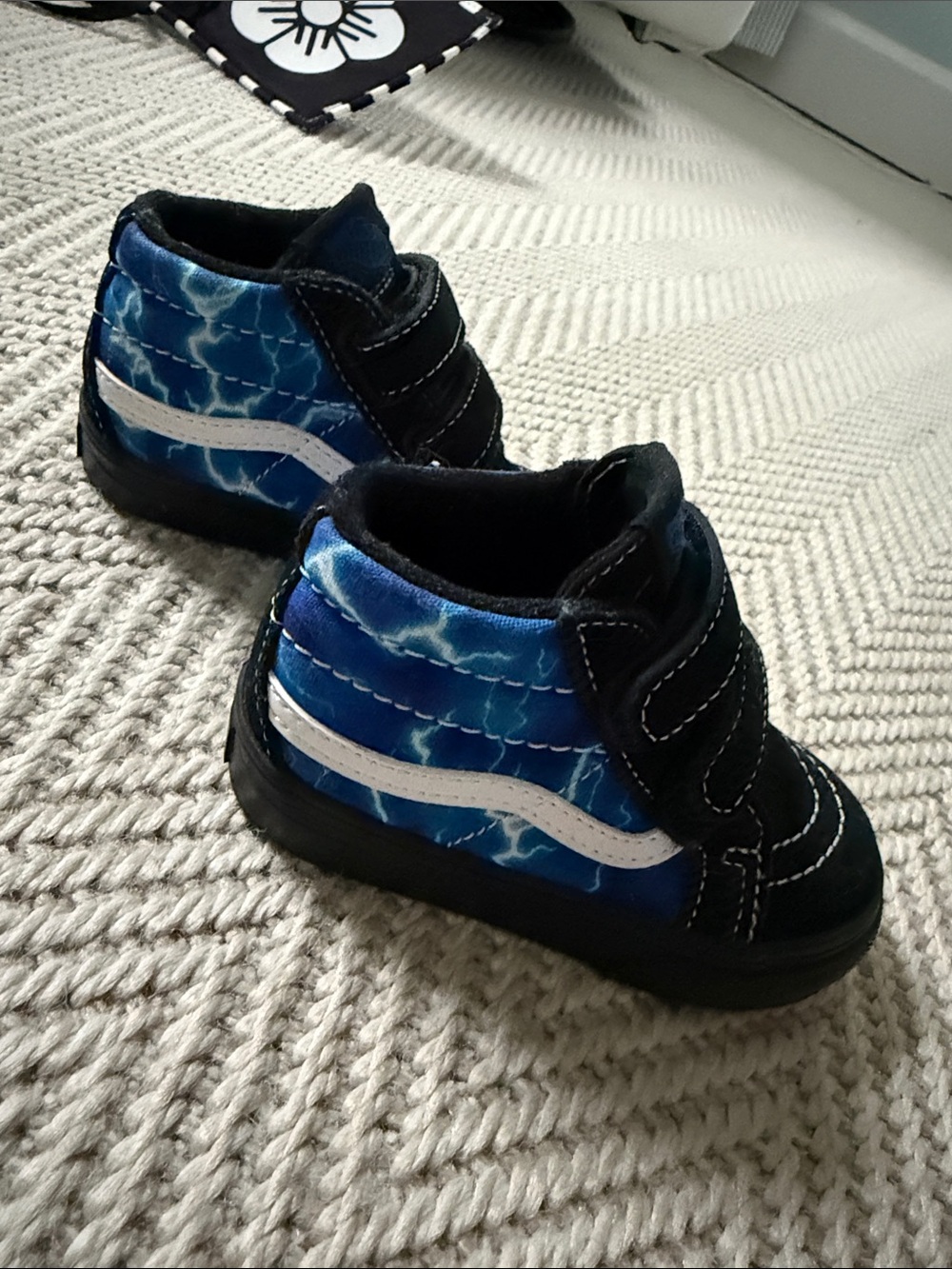 Kids Blue Lightning High-Top Sneakers